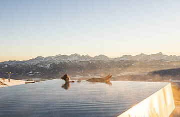 Infinitypool Alpinhotel Pacheiner - Gerlitzen Alpe - www.pacheiner.at