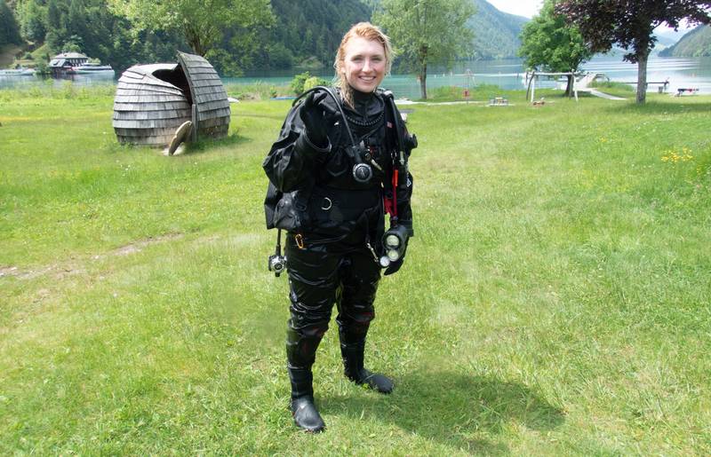 Tauchen in Kärnten, Boggerin Viktoria Urbanek, Filmer Michael Stabentheiner