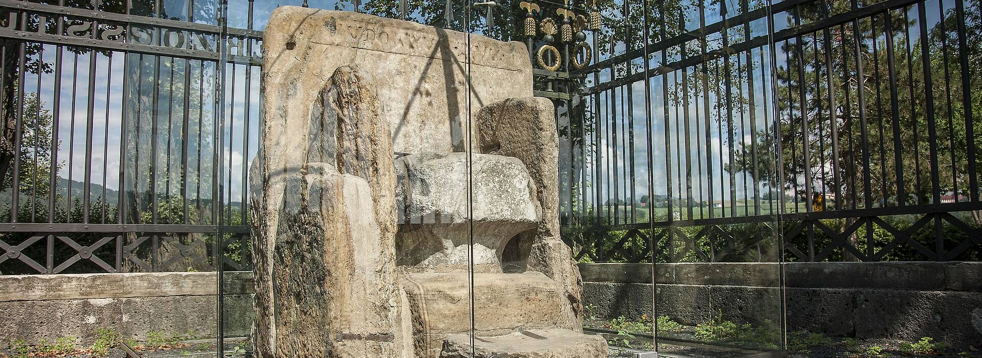 Maria Saal bei Klagenfurt am Wörthersee mit dem Herzogstuhl