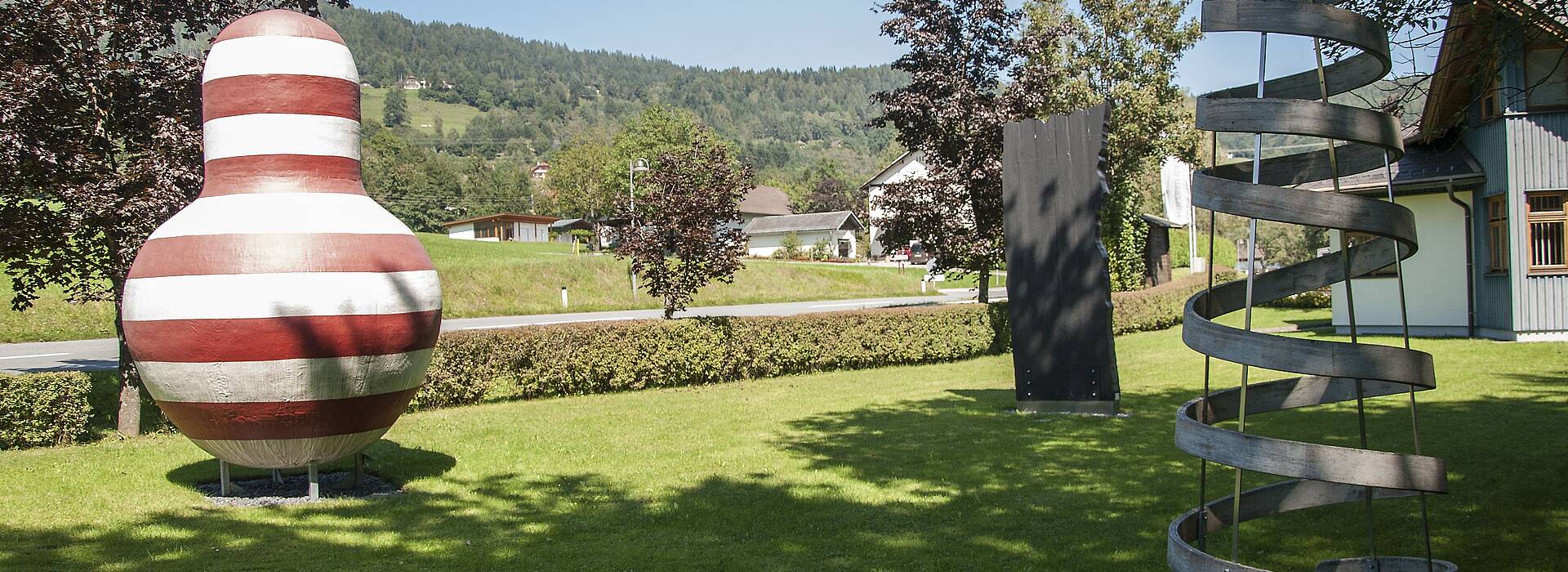 Skulpturenpark in Ludmannsdorf im Rosental