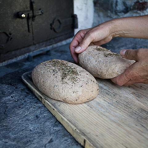 Brot backen im Lesachtal