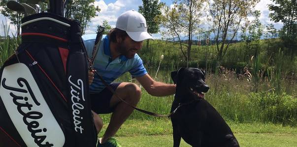 Golfen mit Hund