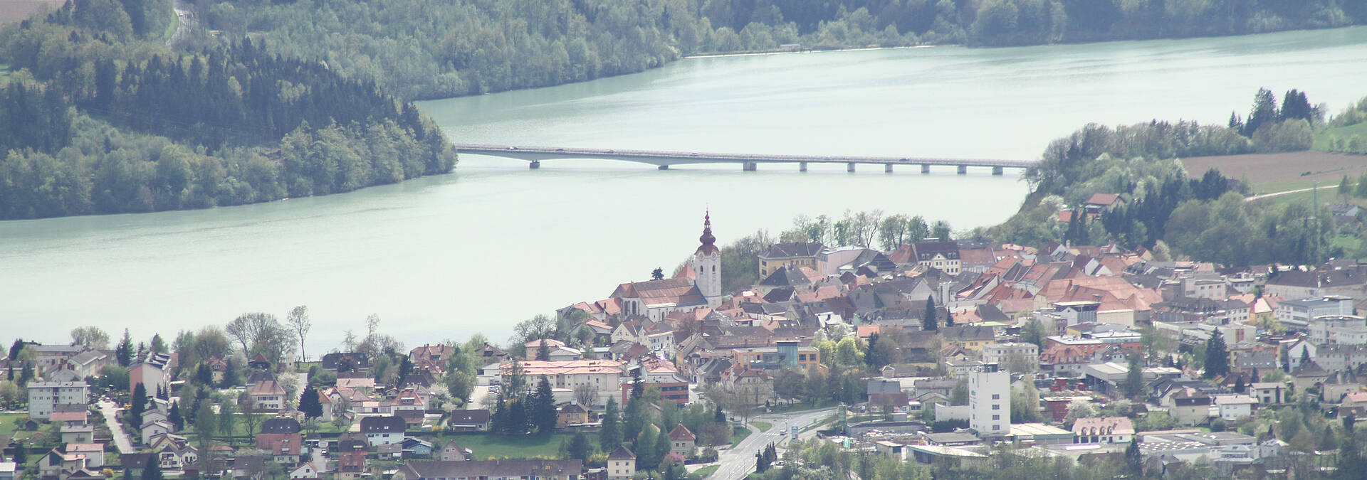 Völkermarkt mit Stauseebrücke