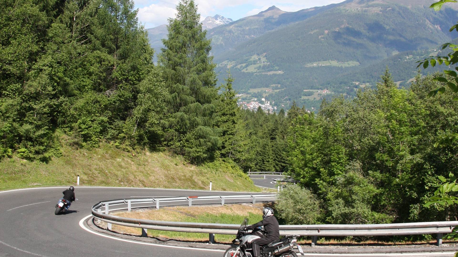 Motorrad Kreuzberg Weissensee