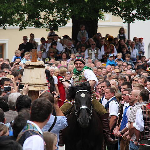 Kufenstechen in Feistritz an der Gail in der Naturarena Kärnten