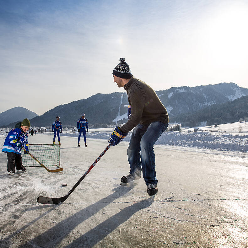 Eishockey am Weissensee