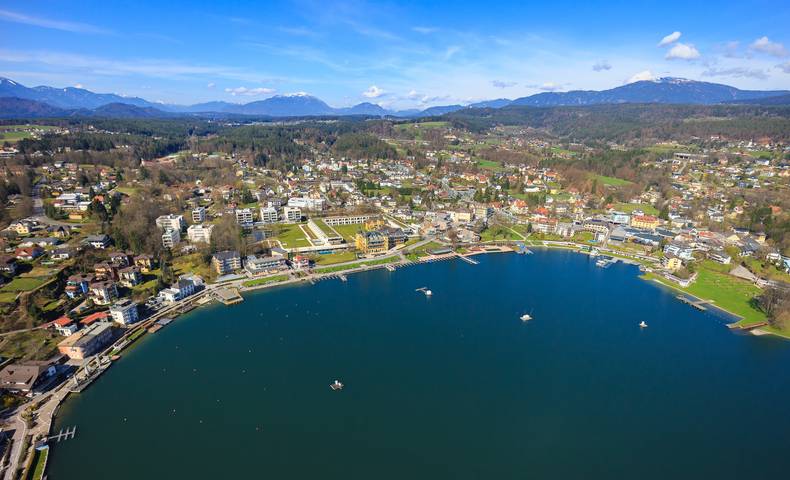 <p>Velden am Wörthersee, Blick auf die Bucht</p>