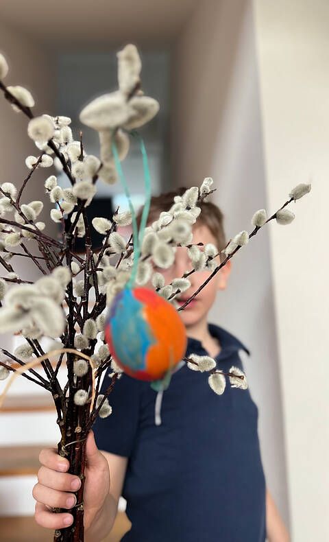 Mamawahnsinnhochvier Ostern