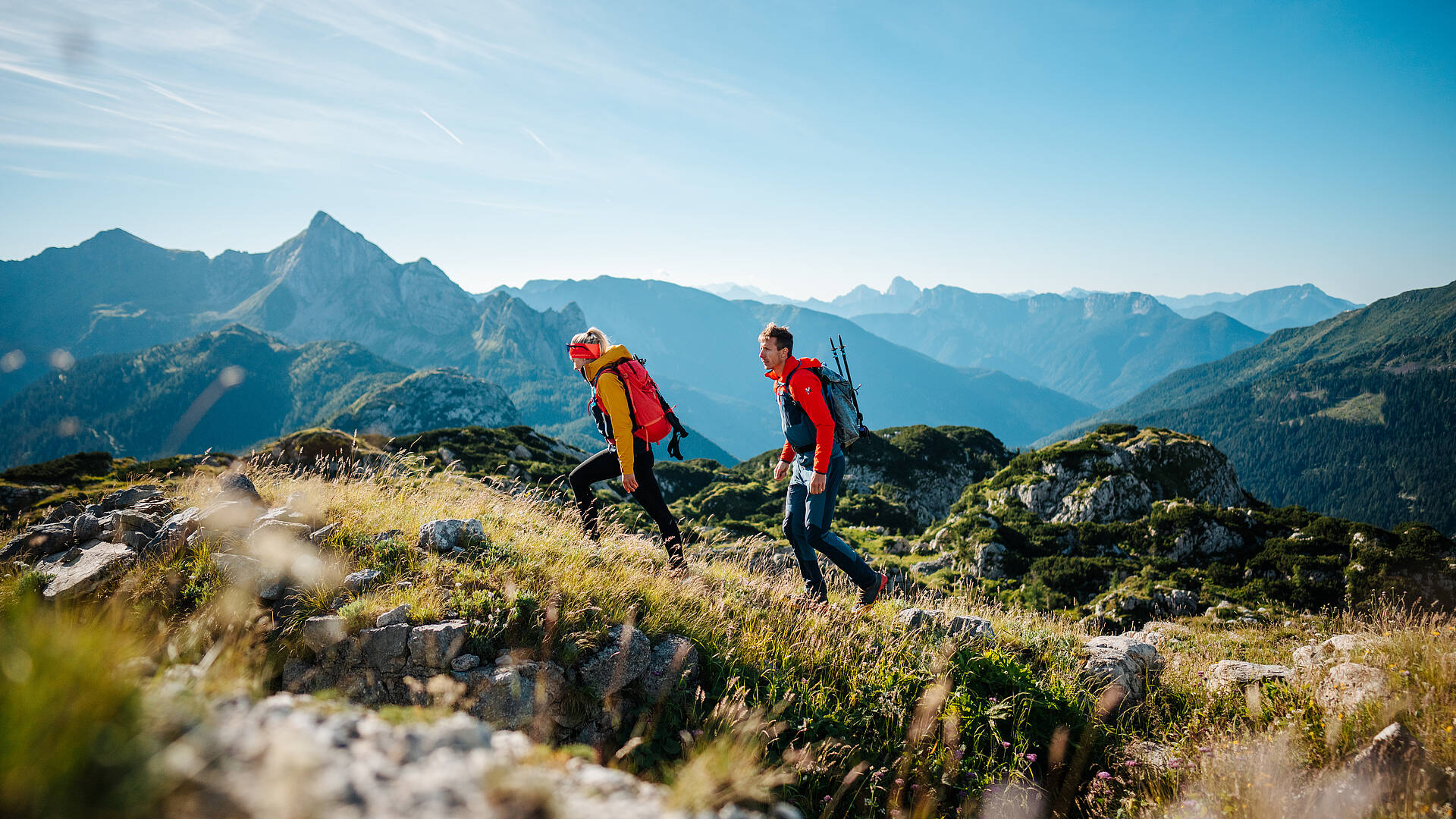 Wandern auf der Karnischen Milchstraße mit schönen Panoramablick