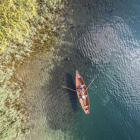 Zeit zu Zweit am Boot am Millstaetter See
