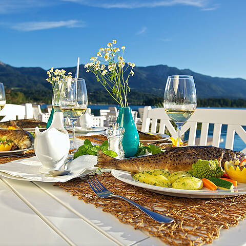 Abendessen am Faaker See