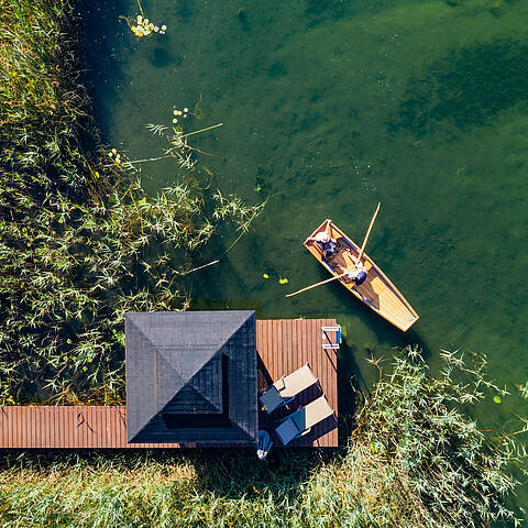 Mit dem Ruderboot am Pressegger See