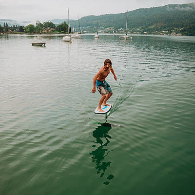 Pumpfoilen am Woerthersee mit Rider Patrick Rauter