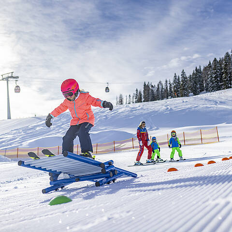 Nassfeld Ski Alpin Familie