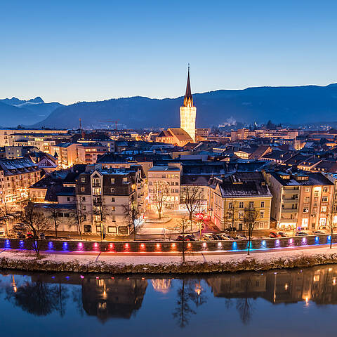 Region Villach Winter Villach bei Nacht Region Villach Tourismus Michael Stabentheiner Advent