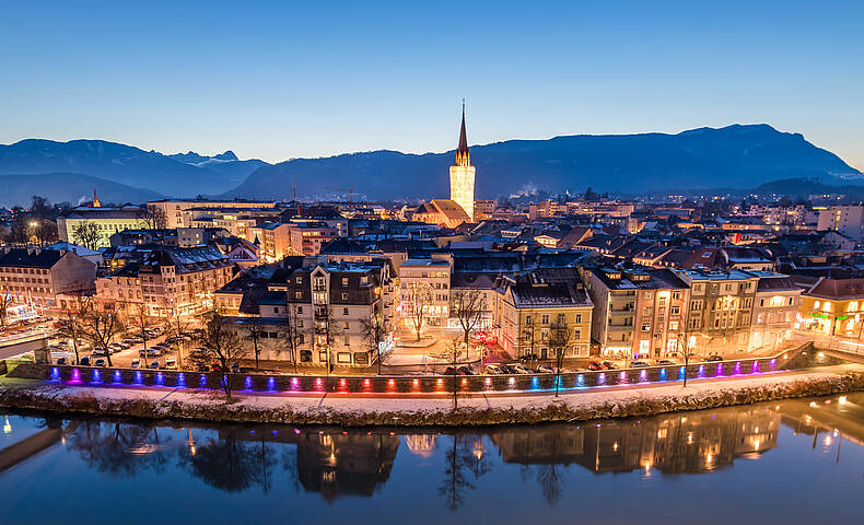 Region Villach Winter Villach bei Nacht Region Villach Tourismus Michael Stabentheiner Advent