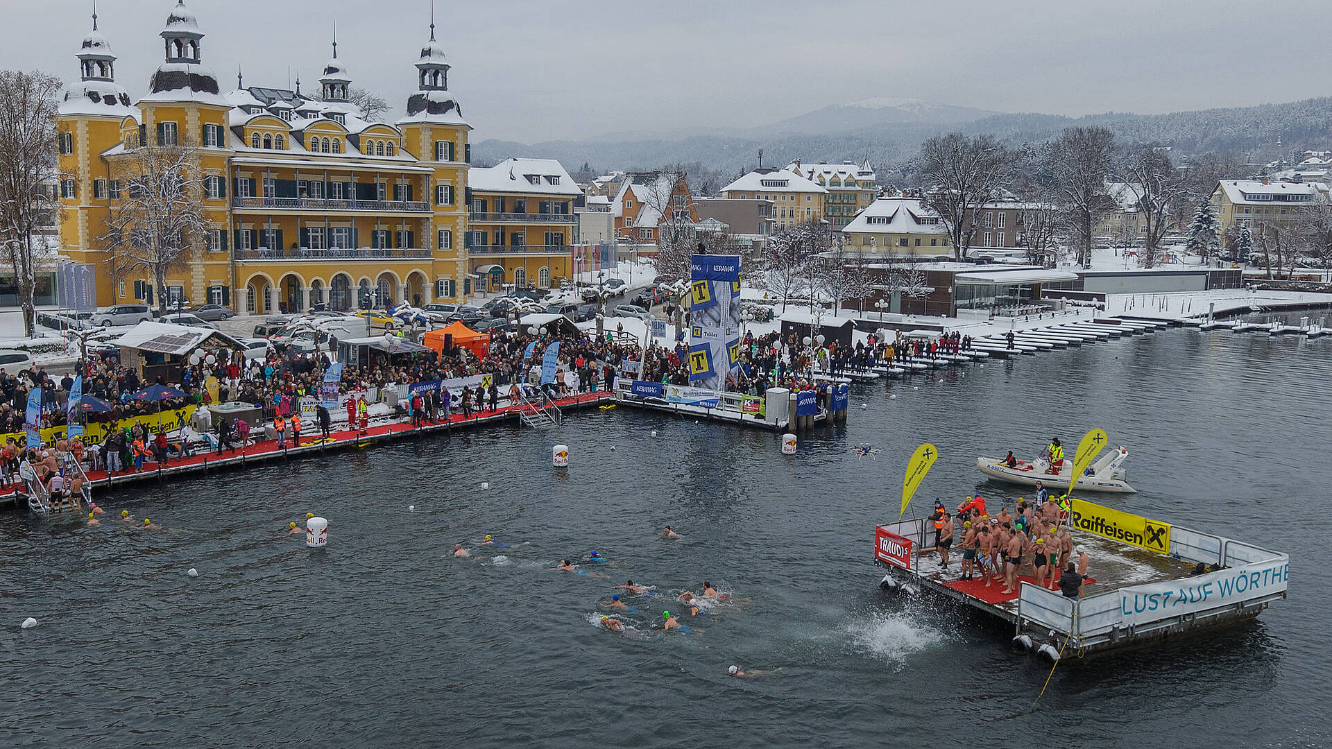 Neujahrsschwimmen in Velden 