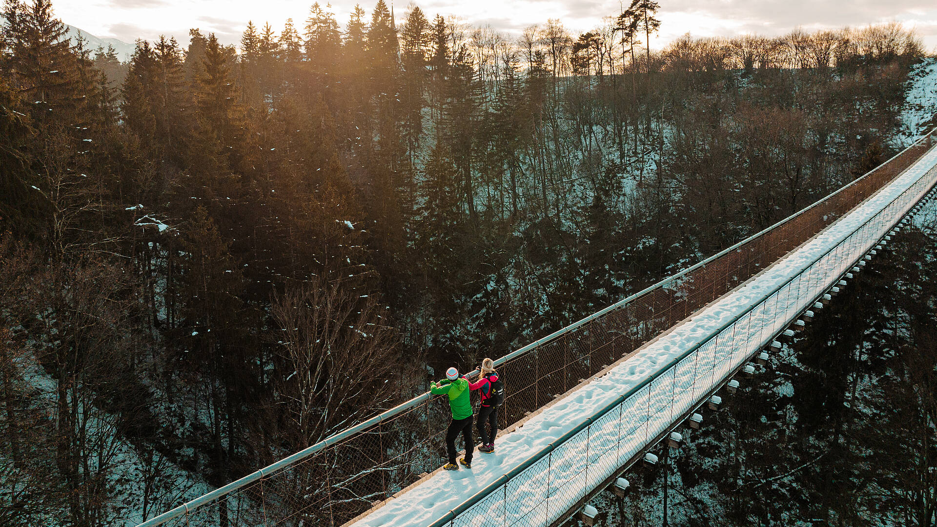 Santa Luzia Haengebruecke Winter Winterwandern