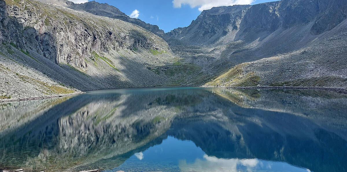 Saeuleck Seepanorama im Nationalpark Hohe Tauern