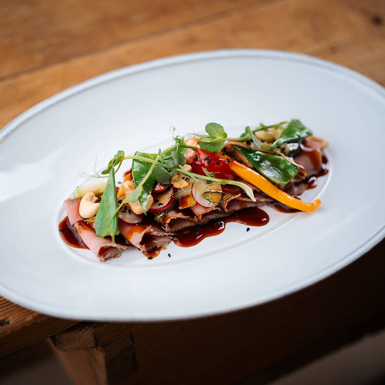 Ganslessen im Lindenhof in Feld am See