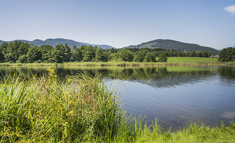 Blick auf den Flatschacher See in den Nockbergen