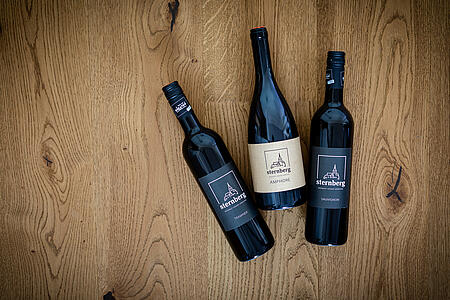 Alexander Egger Feldweg 6, 9241 Wernbergwinzer@sternberg-wein.at