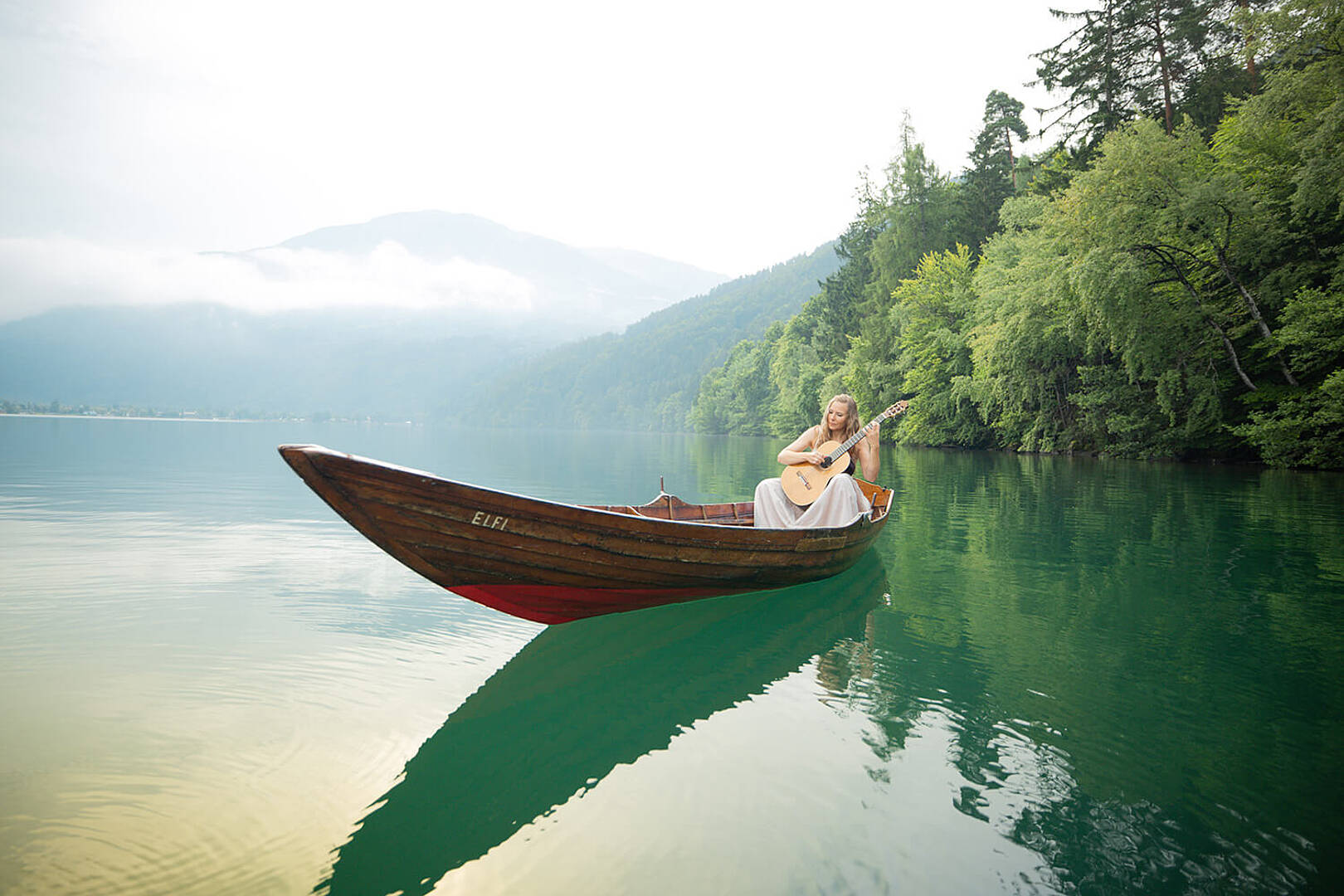 GitarreBootAmSee_Millstatt