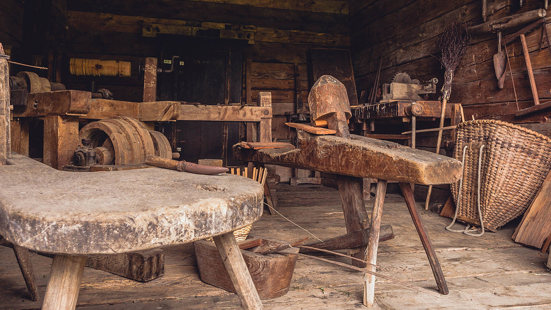 Bergbauern_Ein Leben am Steilhang_einstige Bergbauernarbeit