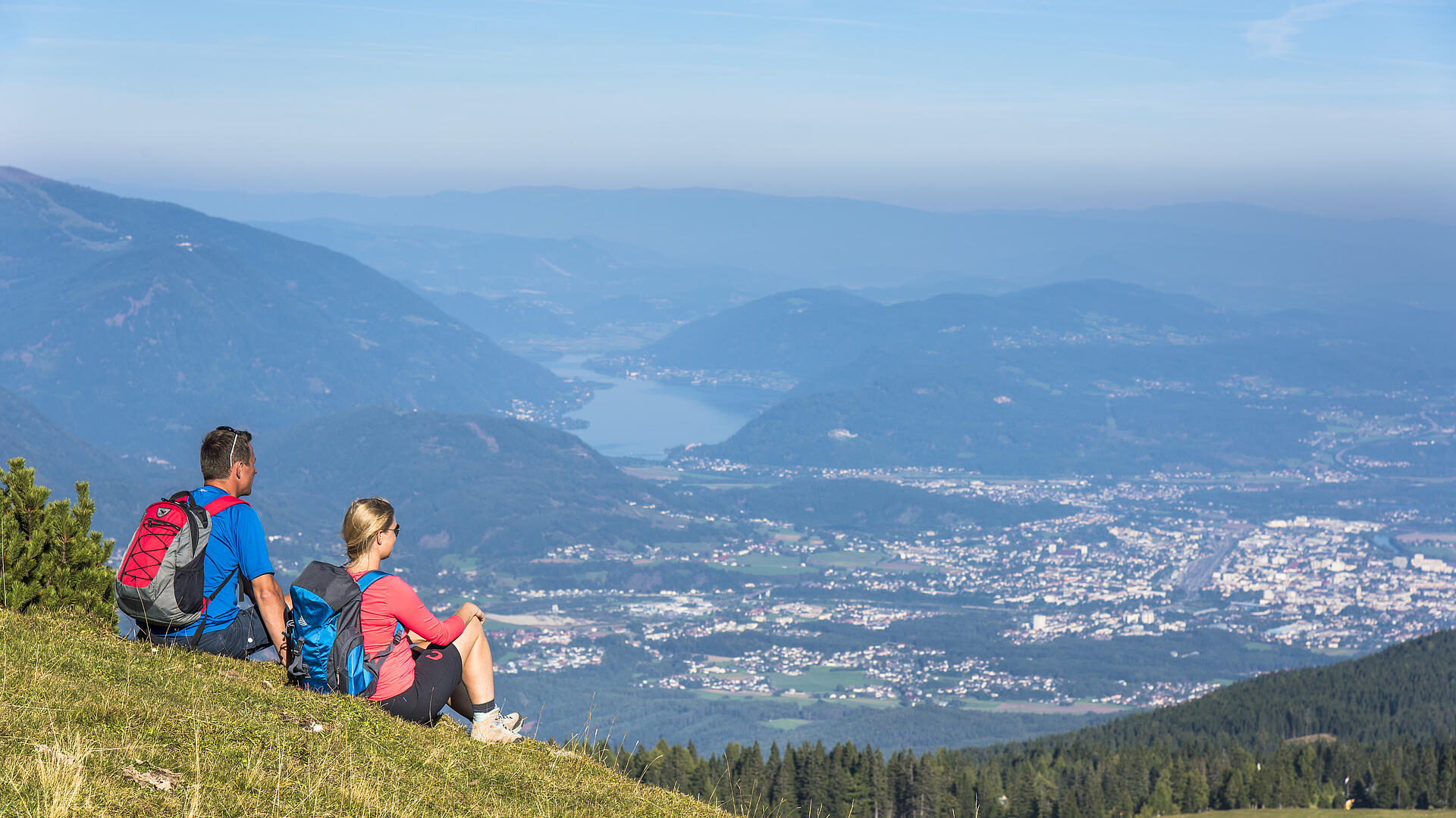 Region Villach Naturpark Dobratsch Blick Ossiacher See und Villach c Region Villach Franz GErdl