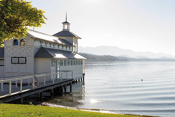 Werzers Badehaus Blick zum Wörthersee