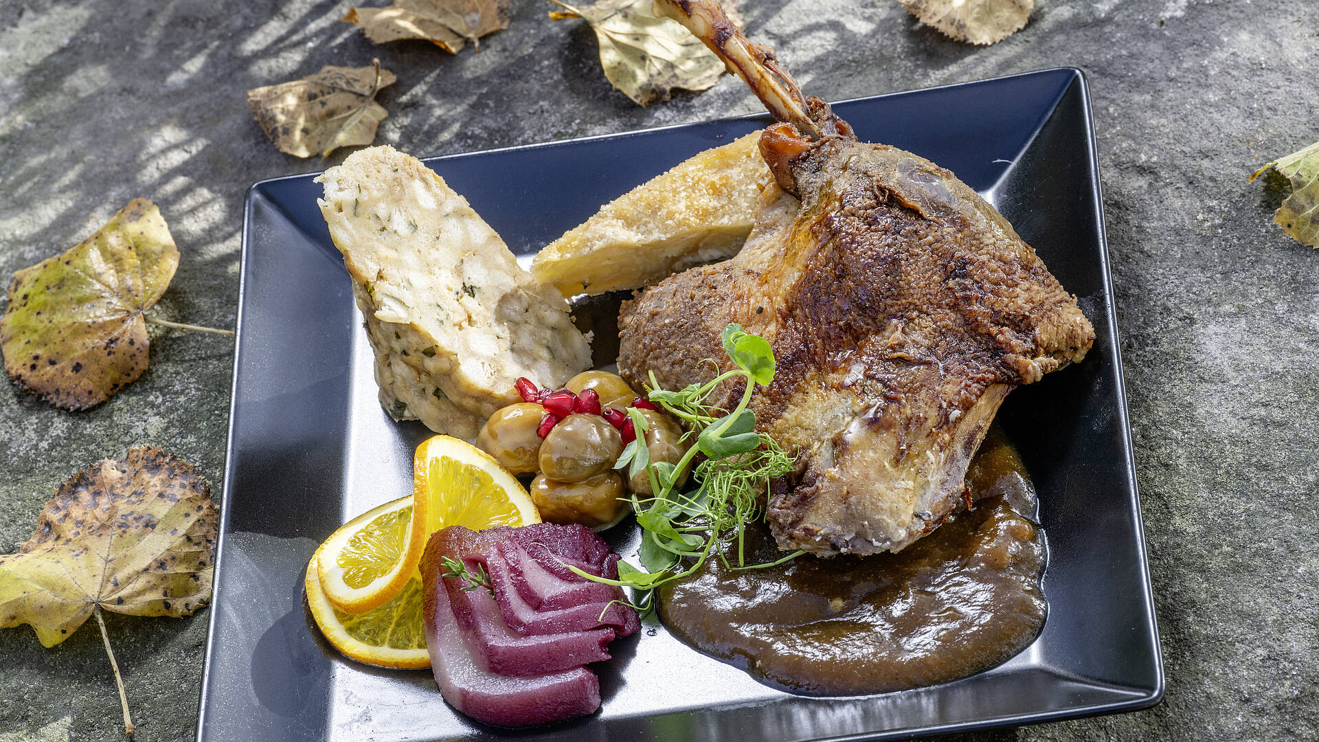 Brunnerhof mit Gansl Teller