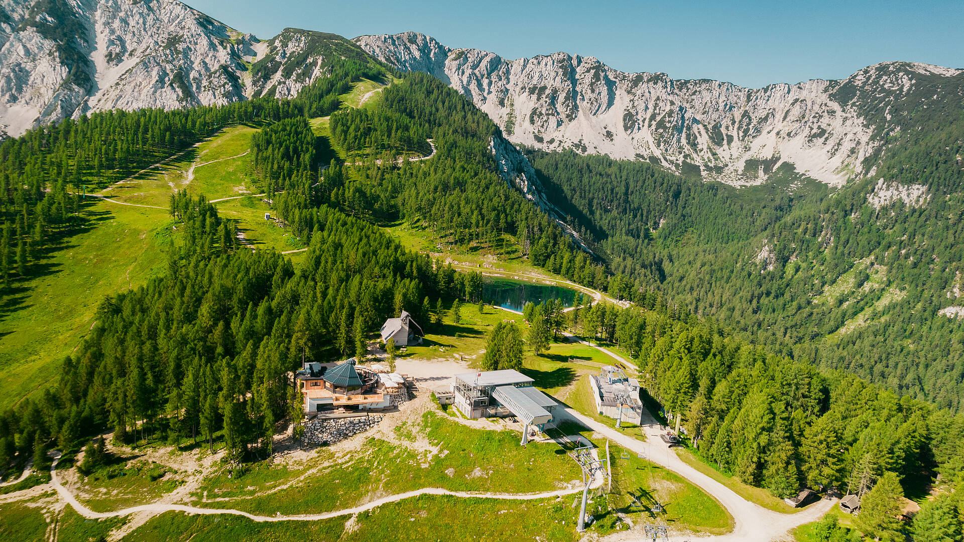 Panoramablick vom Erlebnisberg Petzen und Bergrestaurant