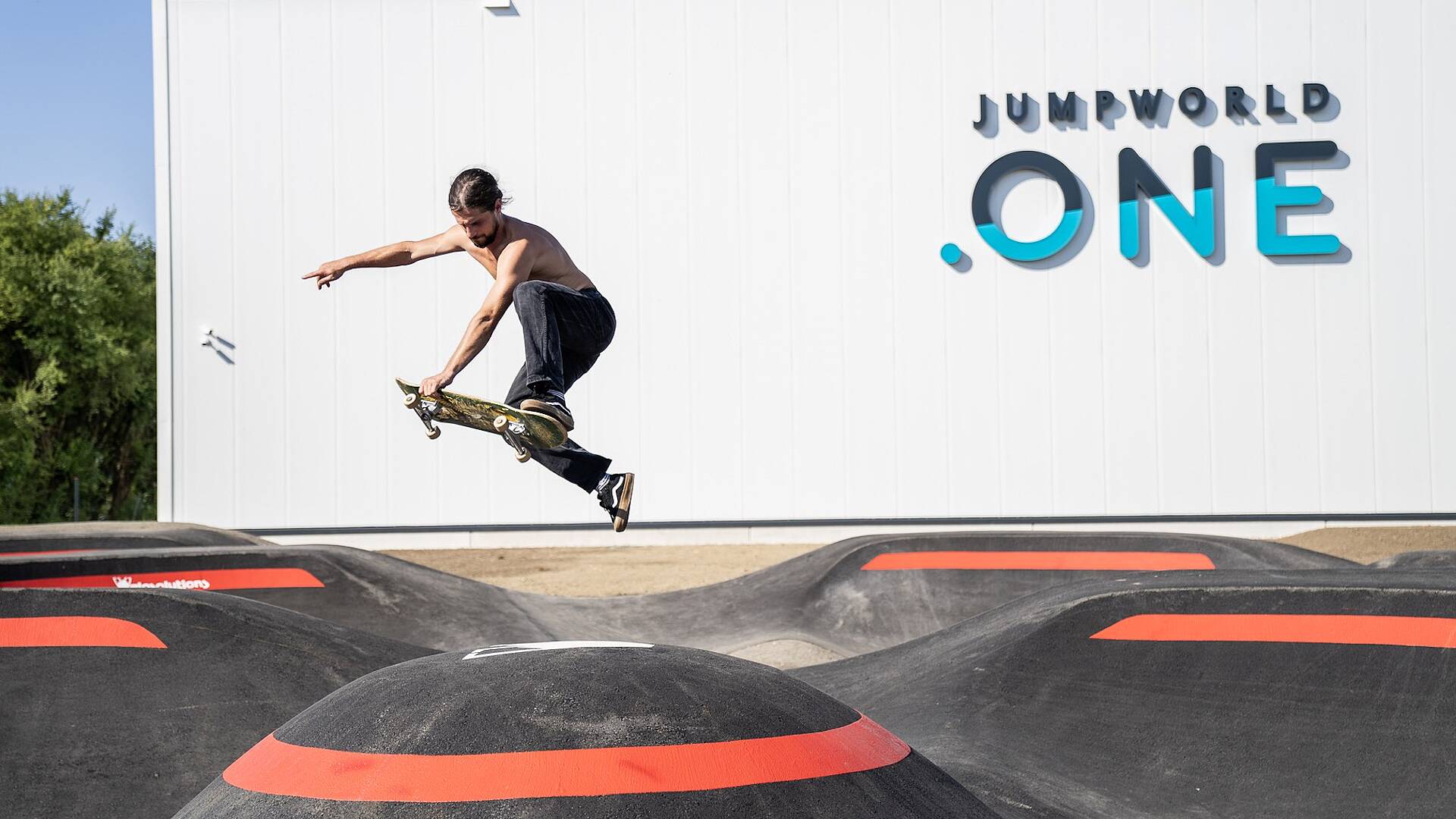 JUMPWORLD.ONE Urban Surfwave