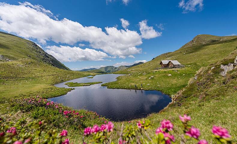 In der nächsten Hütte eine Rast einlegen. 