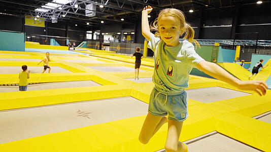 Trampolinspringen in der N&auml;he des W&ouml;rthersees
