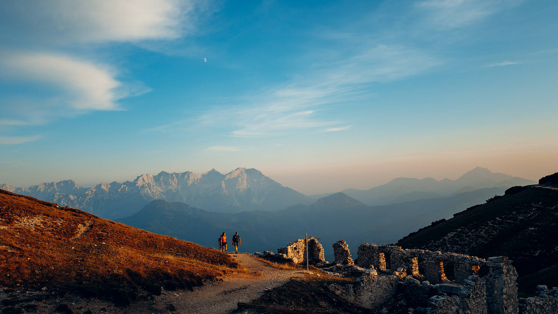 Panoramaweg Suedalpen Wandern am Hochobir