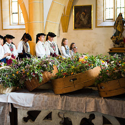 Kräuterweihe Trachtenfrauen Heiligenblut