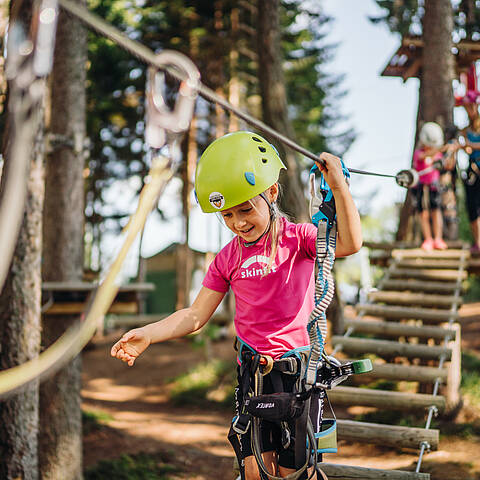 Kletterspass im Kletterwald auf der Gerlitzen 