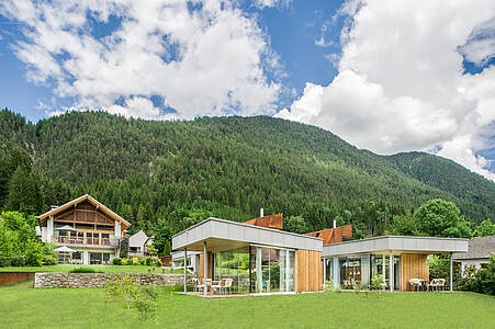 Alte S&auml;ge am Weissensee
