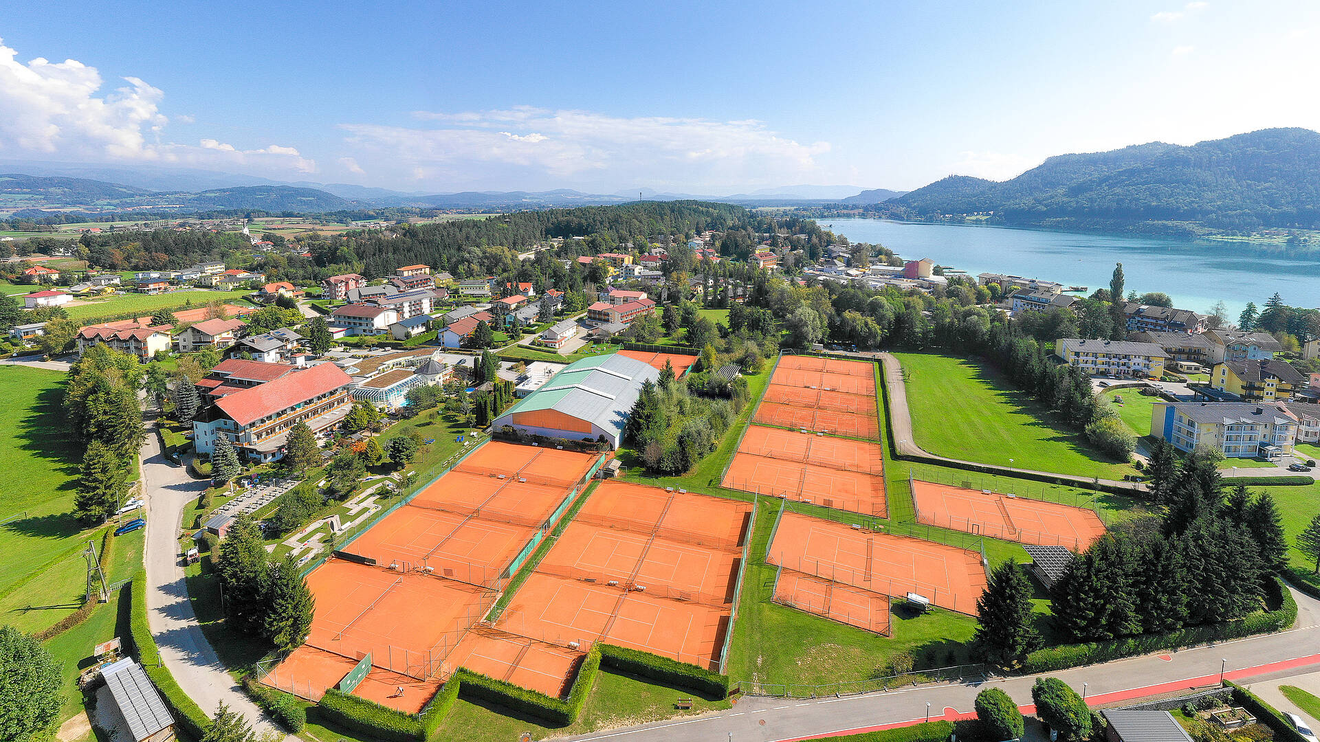 Tennis im Hotel Mori am Klopeiner See_Luftaufnahme