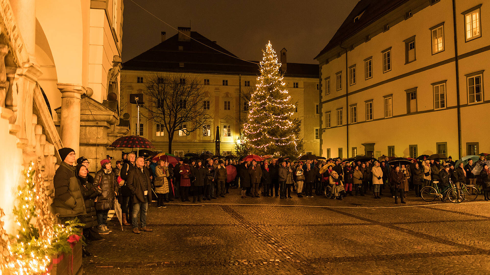 Stiller Advent im Landhaushof Klagenfurt