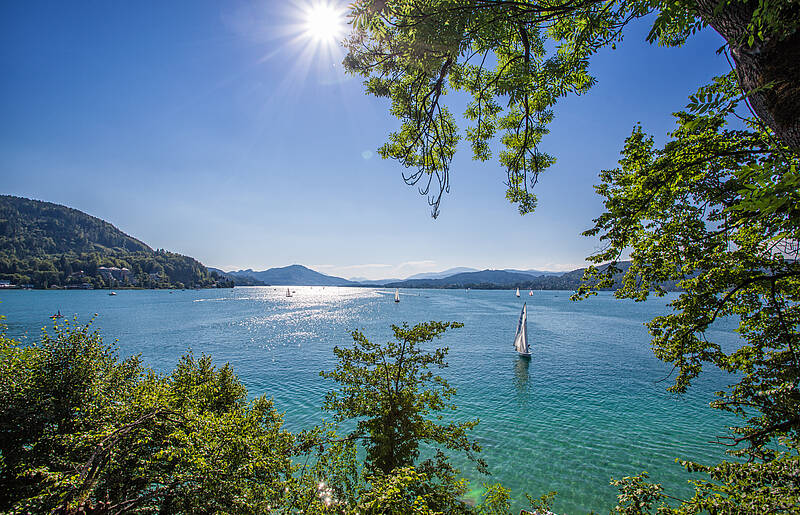 Wörthersee mit Segelbooten