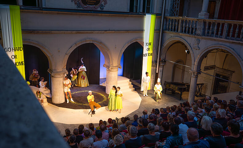 Ensemble Porcia – Komödienspiele im Schloss Ensemble Porcia – Komödienspiele im Schloss