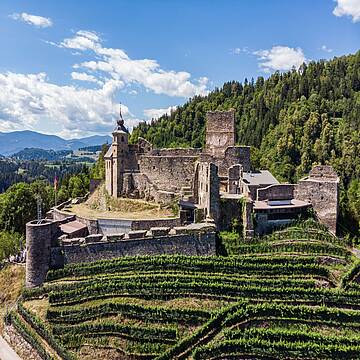 Mittelkärnten_Burg Glanegg