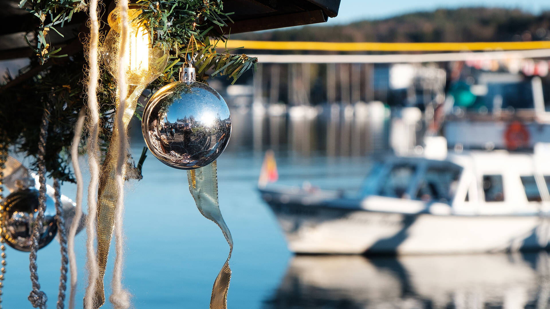 Engerlschifffahrt am Wörthersee beim Veldener Advent