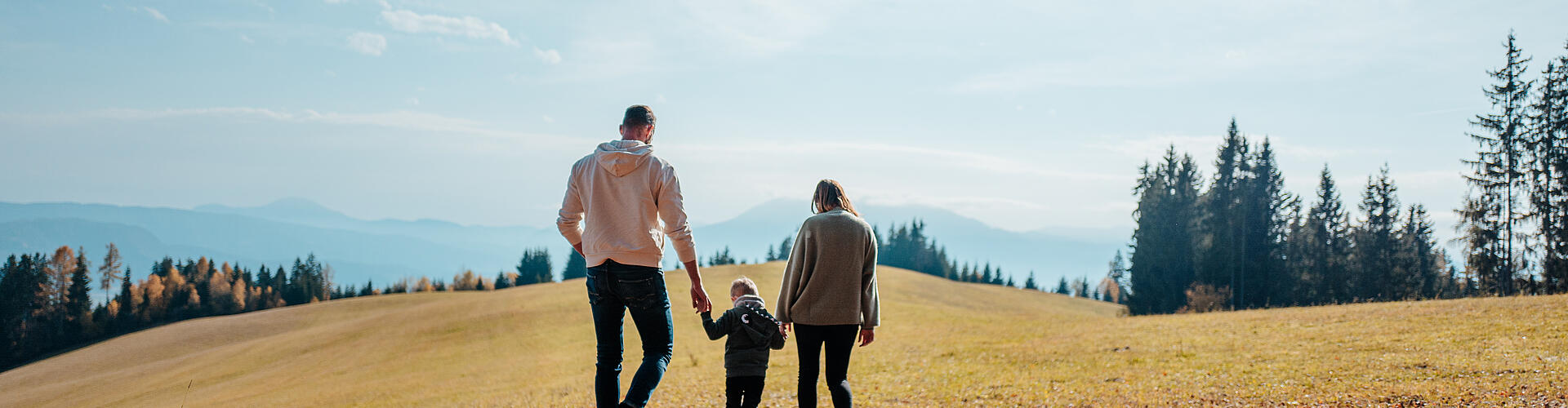 Herbst Familie Spanziergang