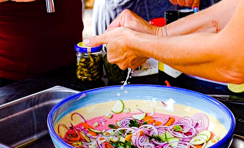 Kochen ist Handarbeit Wilde Koechelei in der Labsalerie 