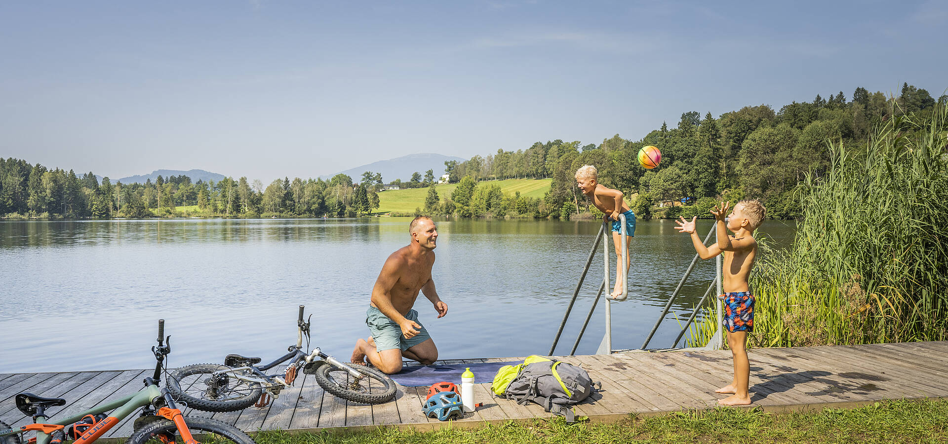 Baden mit der Familie am Maltschacher See