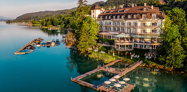 Tennis im Hotel Schloss Seefels in Pörtschach am Wörthersee_Luftaufnahme