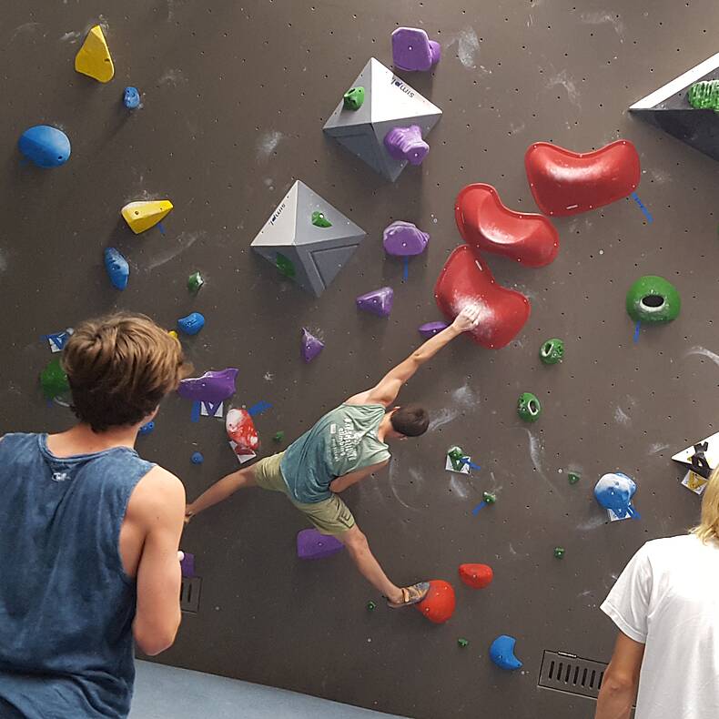 Bouldern heisst eigene Bewegungsmöglichkeiten zu erweitern 